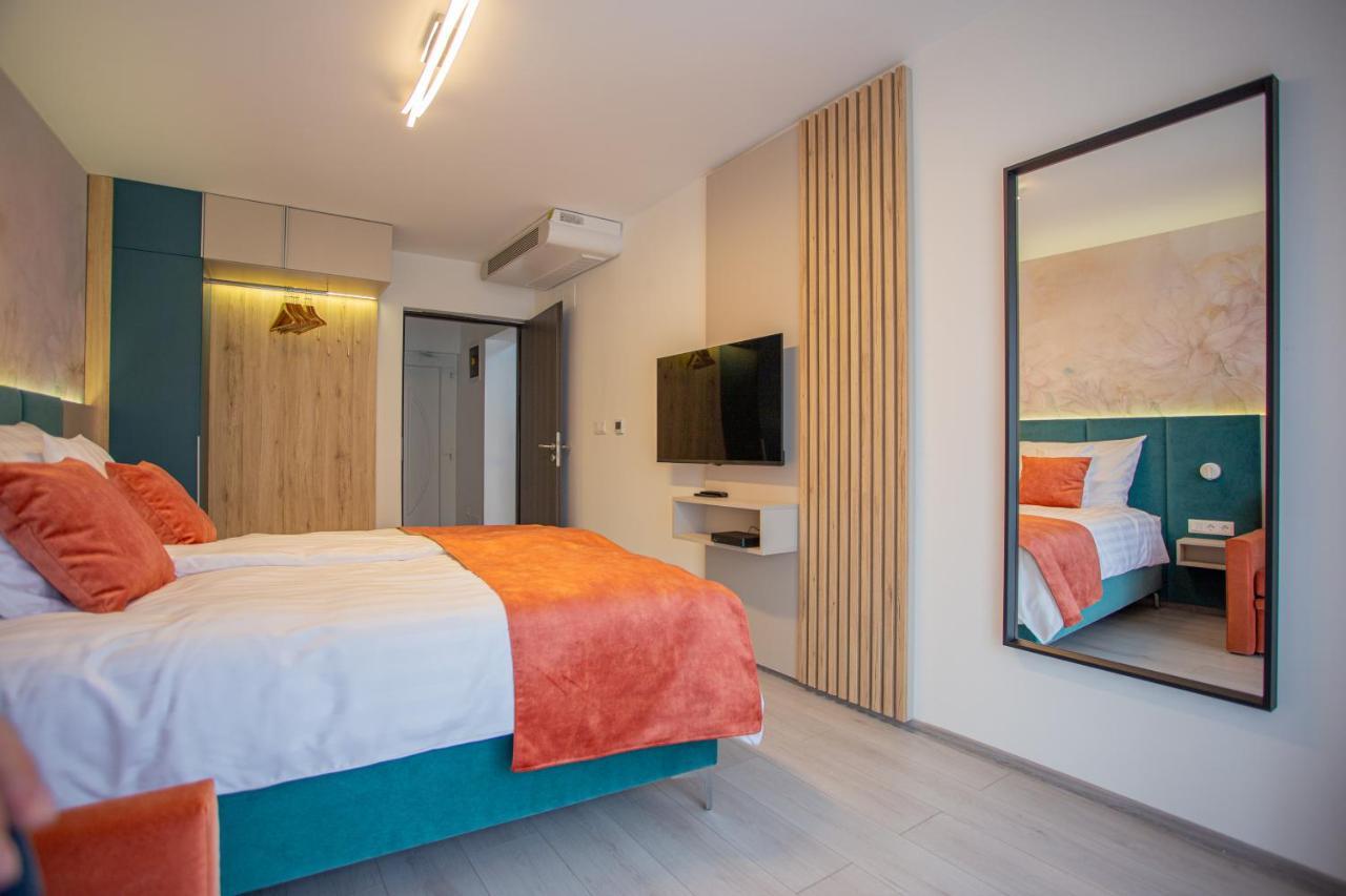 Viktoria Apartman Дьюла Екстер'єр фото